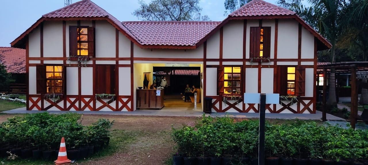 Imóveis à venda em  Hidrolândia GO